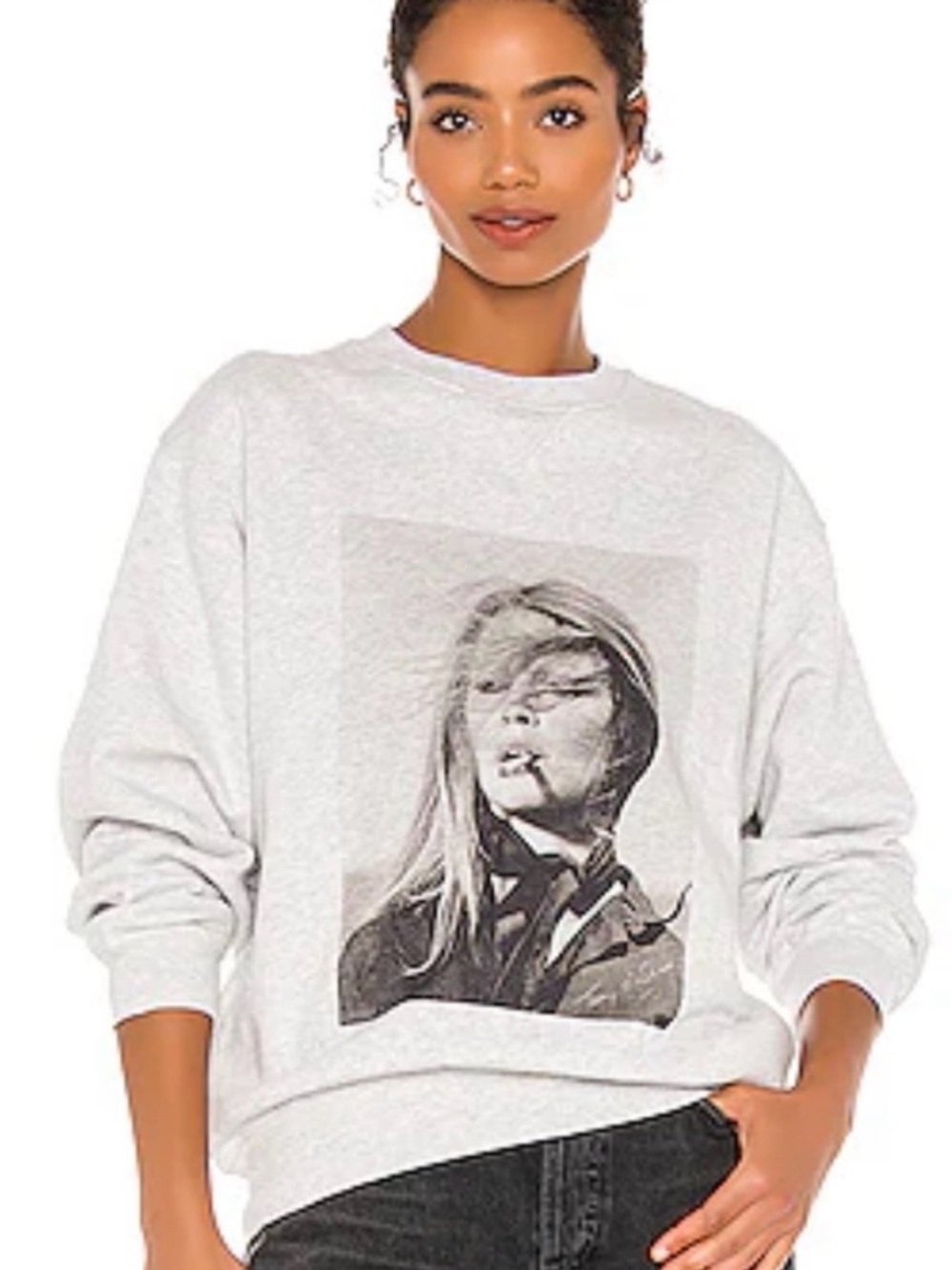 Women’s Light Gray Graphic Crewneck Sweatshirt